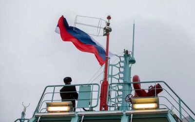 В Санкт-Петербурге состоялось поднятие государственного флага РФ на атомном ледоколе «Урал» и спуск на воду атомного ледокола «Якутия»